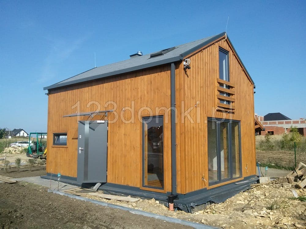 Domek całoroczny Śląskie-75 — 7 × 5 m z poddaszem, ocieplony — model domu