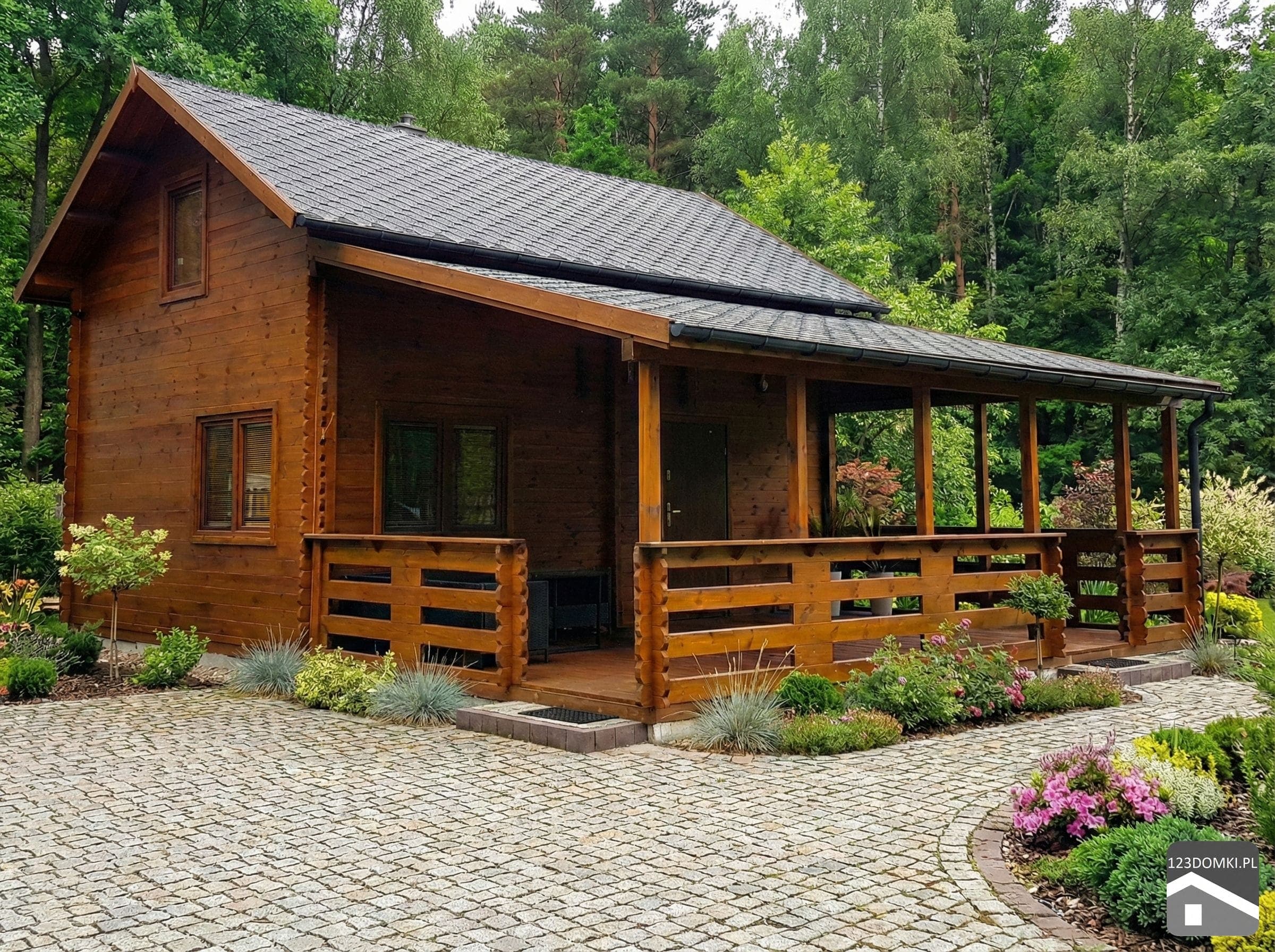 Domek z poddaszem Mazowieckie-75 — 35 m² zabudowy, 70 m² podłóg — model domu
