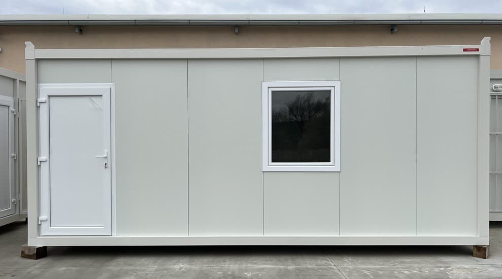 Kontener K04 z łazienką i aneksem 600 × 240 cm — BAUGRUP s.r.o.