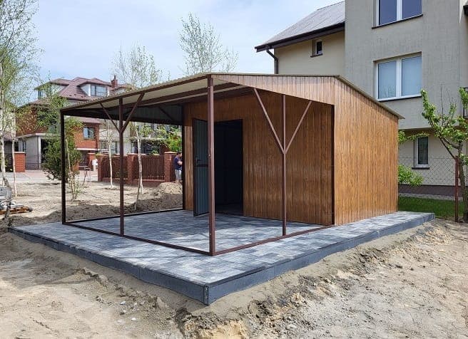 Domek działkowy 3×3 m z zadaszeniem, drewnopodobny — 9 m² — PPHU CSTAL Tomasz Cichoń