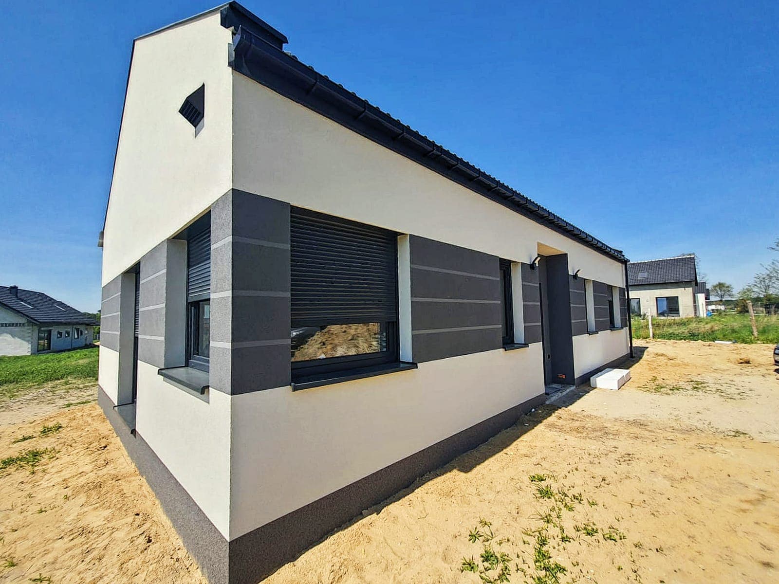 Dom z keramzytu Solida 93 w Golędzinowie — 93 m², DG House Wrocław