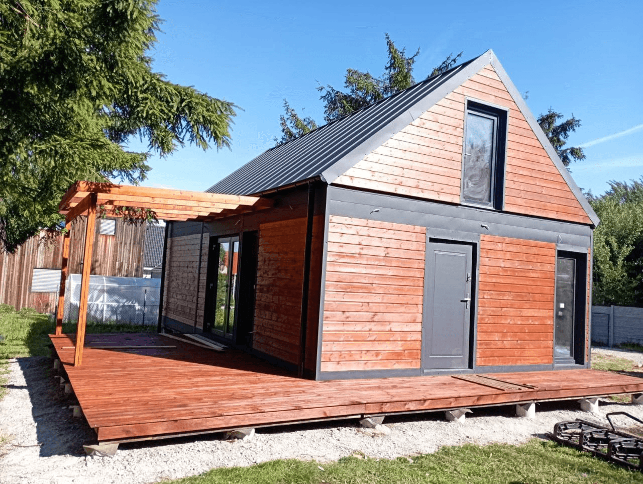 Domek SORELLA z poddaszem — 45 m² użytkowej — DOMEK.TECH sp. z o.o.