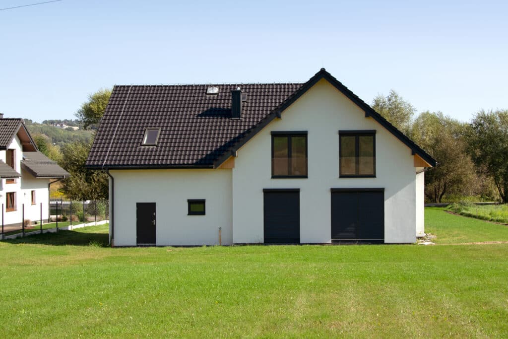 Dom z poddaszem i garażem 252 m² w Kobylanach, DOMIX