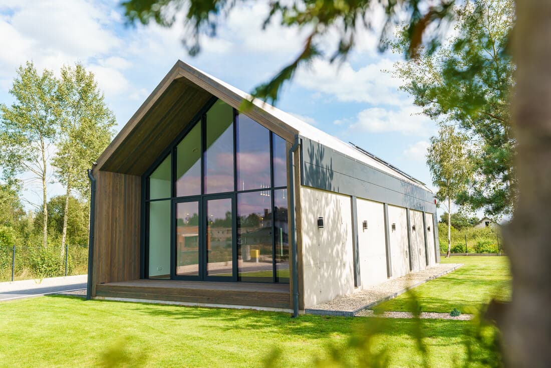 Dom modułowy z betonu SPINE Primary — 99,1 m² — BEWA BETON Sp. z o.o. (Domy SPINE)