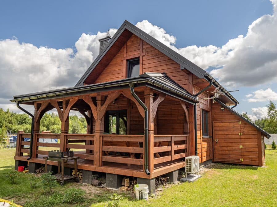 Dom drewniany Całoroczny Spokój — 39,5 m², piętrowy z tarasem — model domu