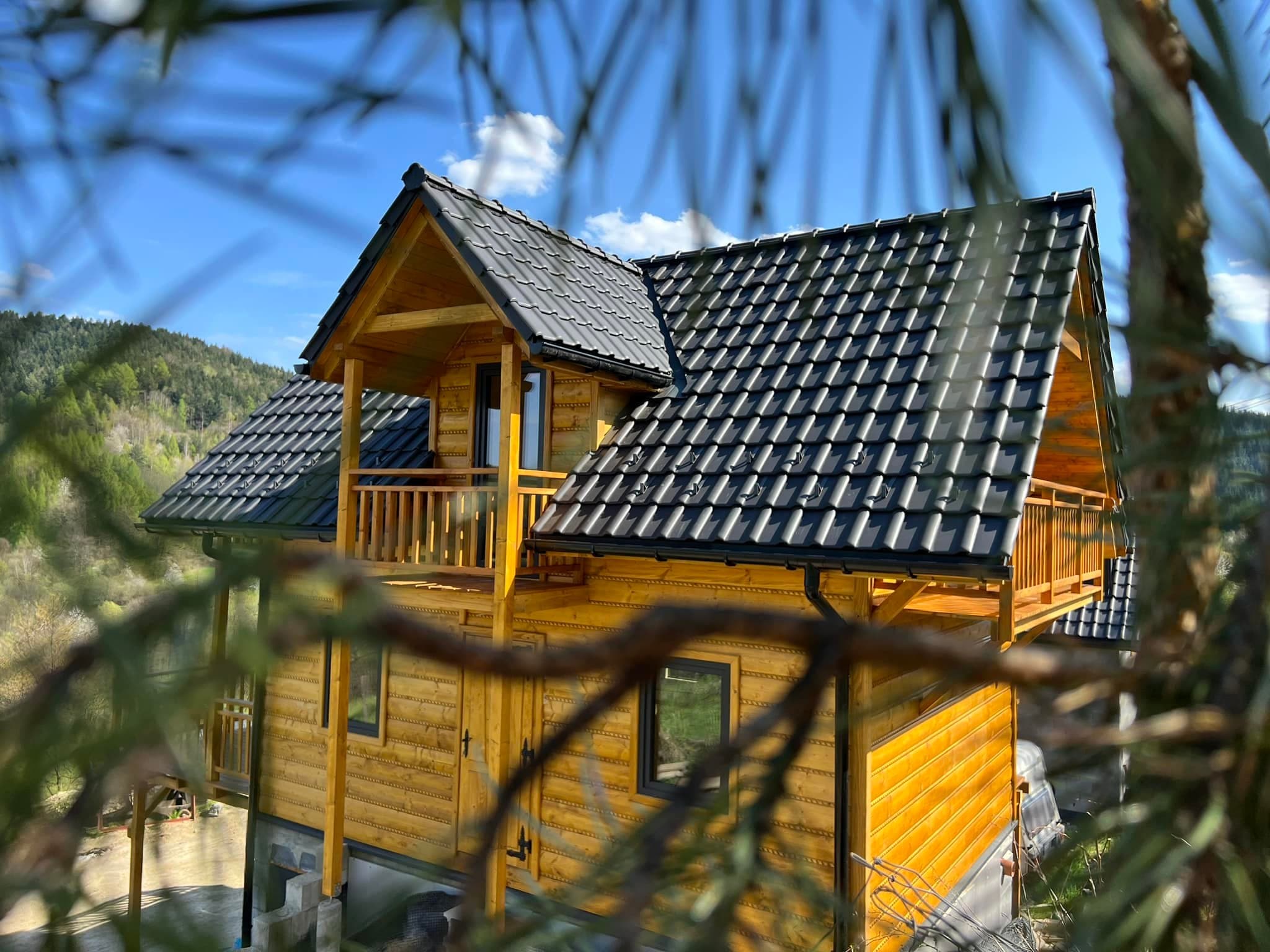 Domek całoroczny 35 m² z jaskółką w Jaszczurowej — Drewniany Świat Kraus — Jakub Kraus