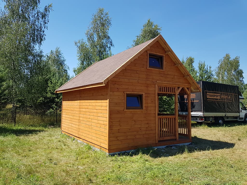 Domek letniskowy ALEX z antresolą — 5 × 4 m — DREWNOTRIK