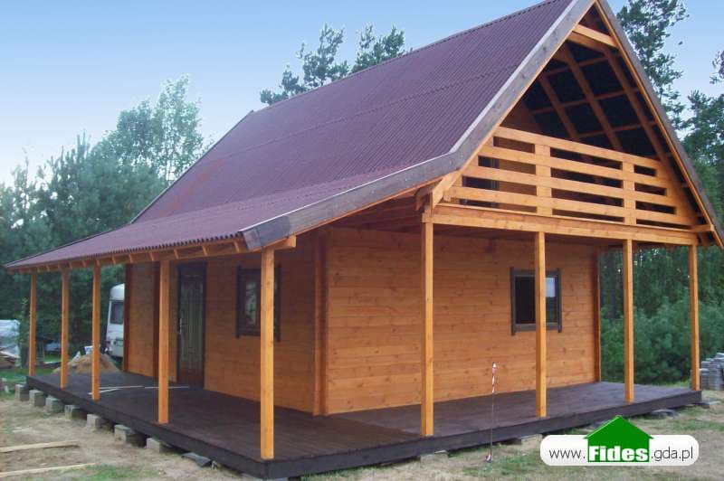 Dom z bala WILGA 84 m² (6 × 7 m, z poddaszem i balkonem) — stan wykończony całoroczny — Fides Domy