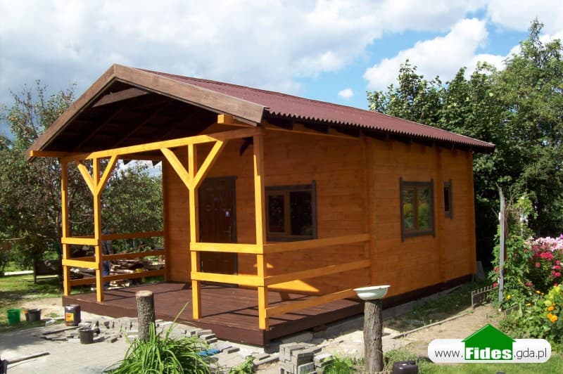 Domek z bala ORLIK 25 m² (5 × 5 m) — stan letniskowy wykończony — Fides Domy