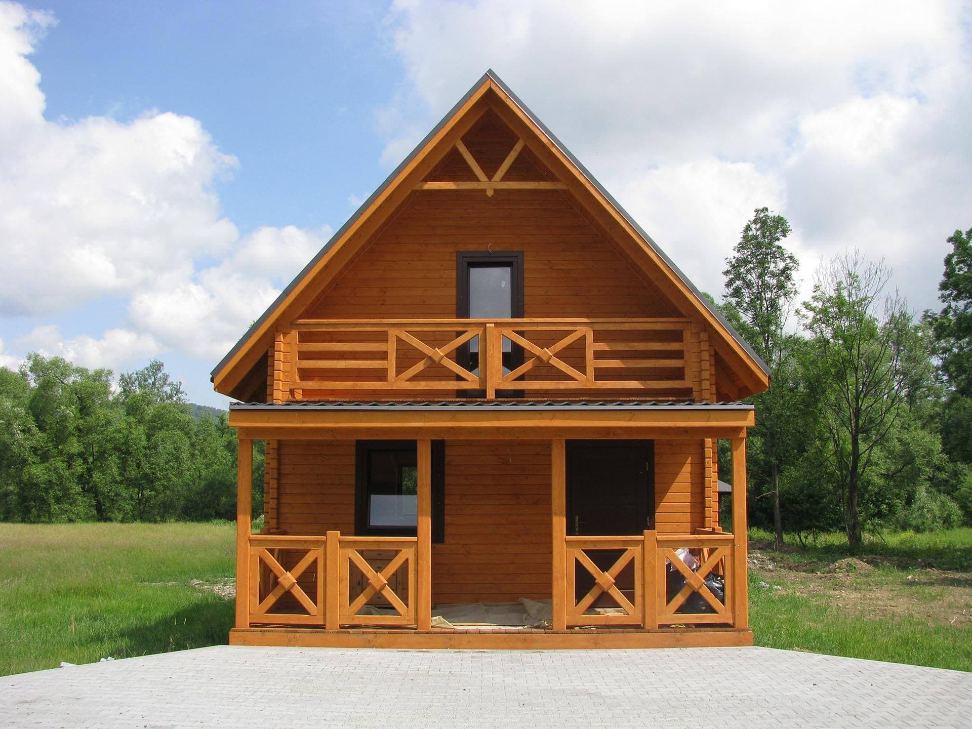 Dom Brzoza 2 z poddaszem i tarasem, 8 × 5,5 m — FolDrew