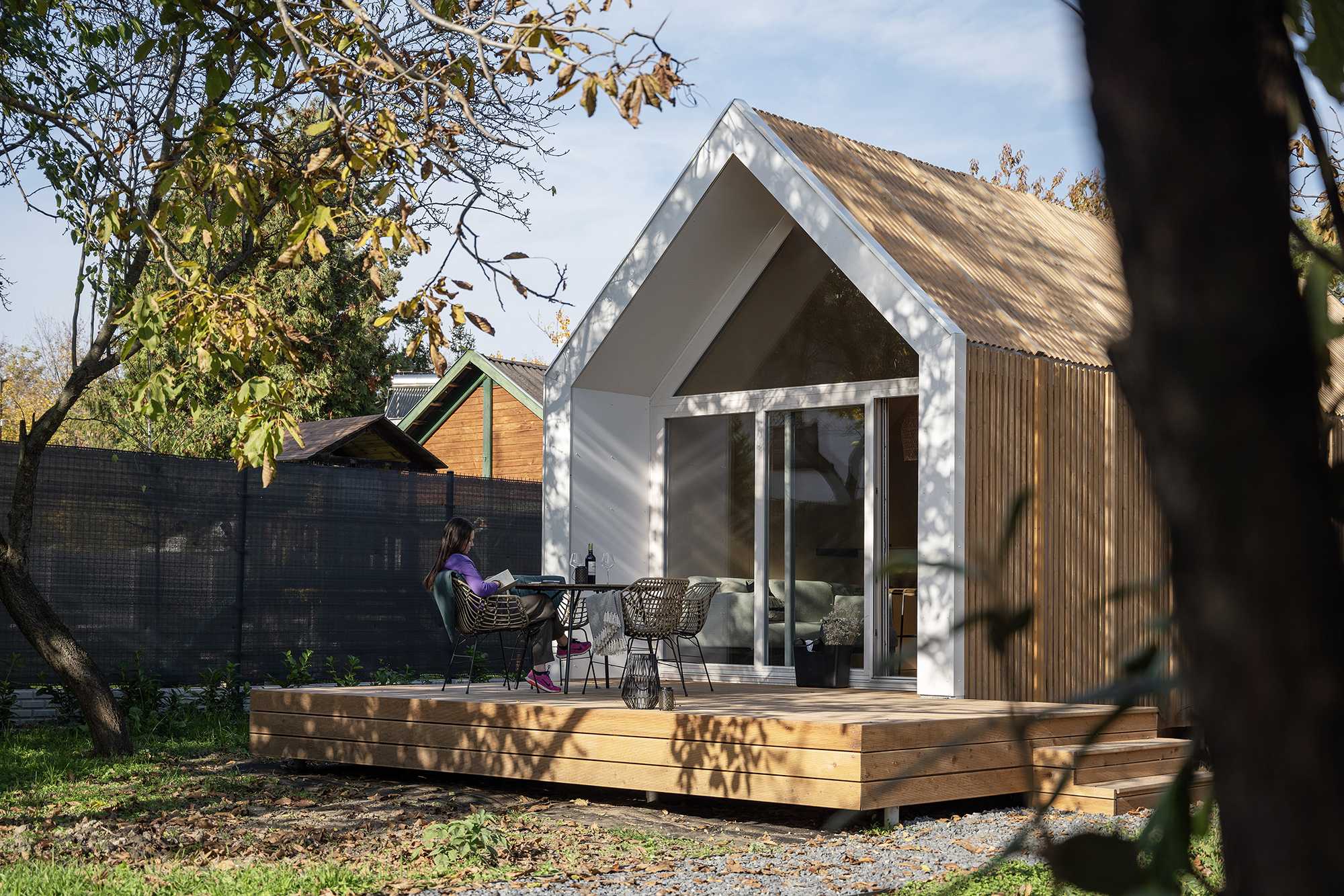 Domek Kabinka XL — 29,5 m² z sypialnią i tarasem — Hello Wood Zrt.