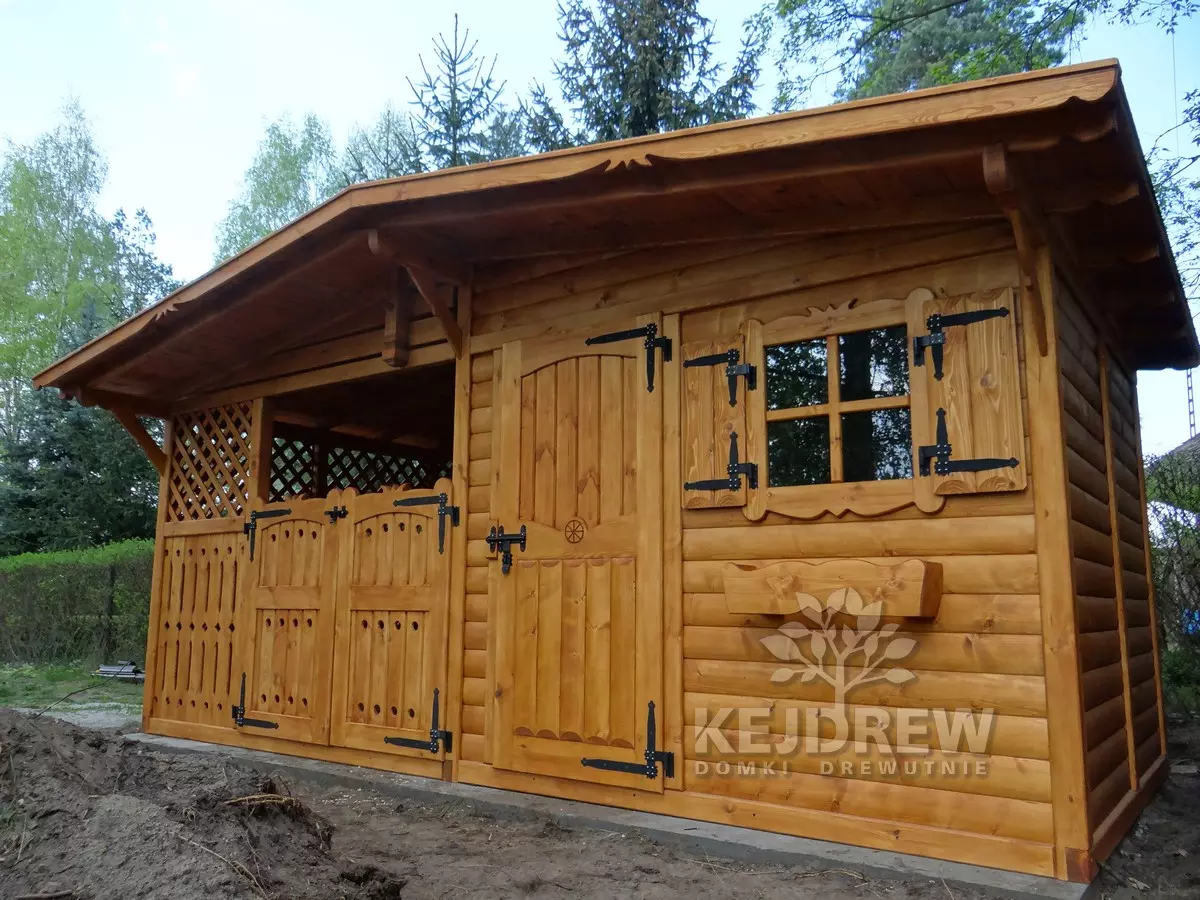 Domek działkowy Hubert z zamykaną drewutnią — 5 × 2,3 m — Zakład usługowo-stolarski KEJDREW Jacek Knop