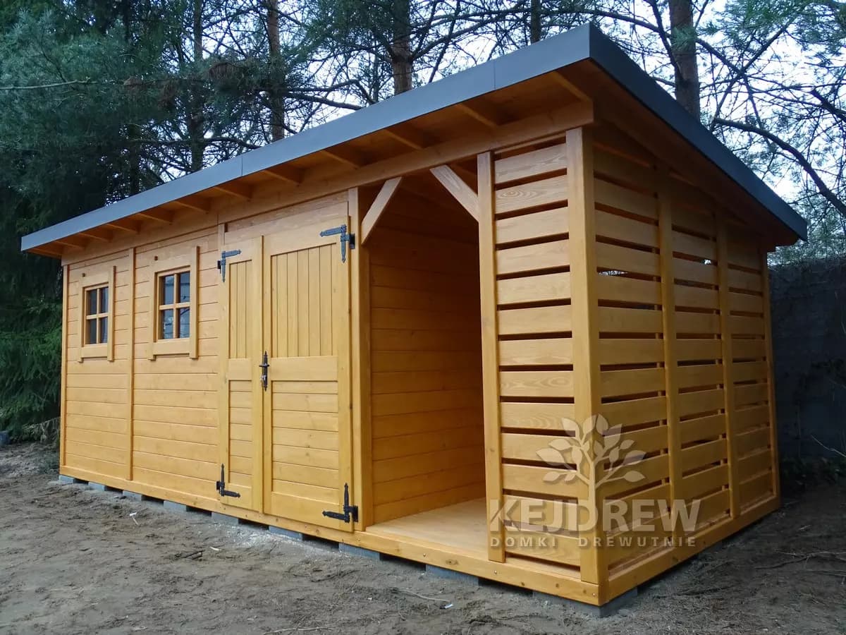 Nowoczesna stodoła Zuzia — domek narzędziowy z drewutnią 6 × 2,5 m — Zakład usługowo-stolarski KEJDREW Jacek Knop