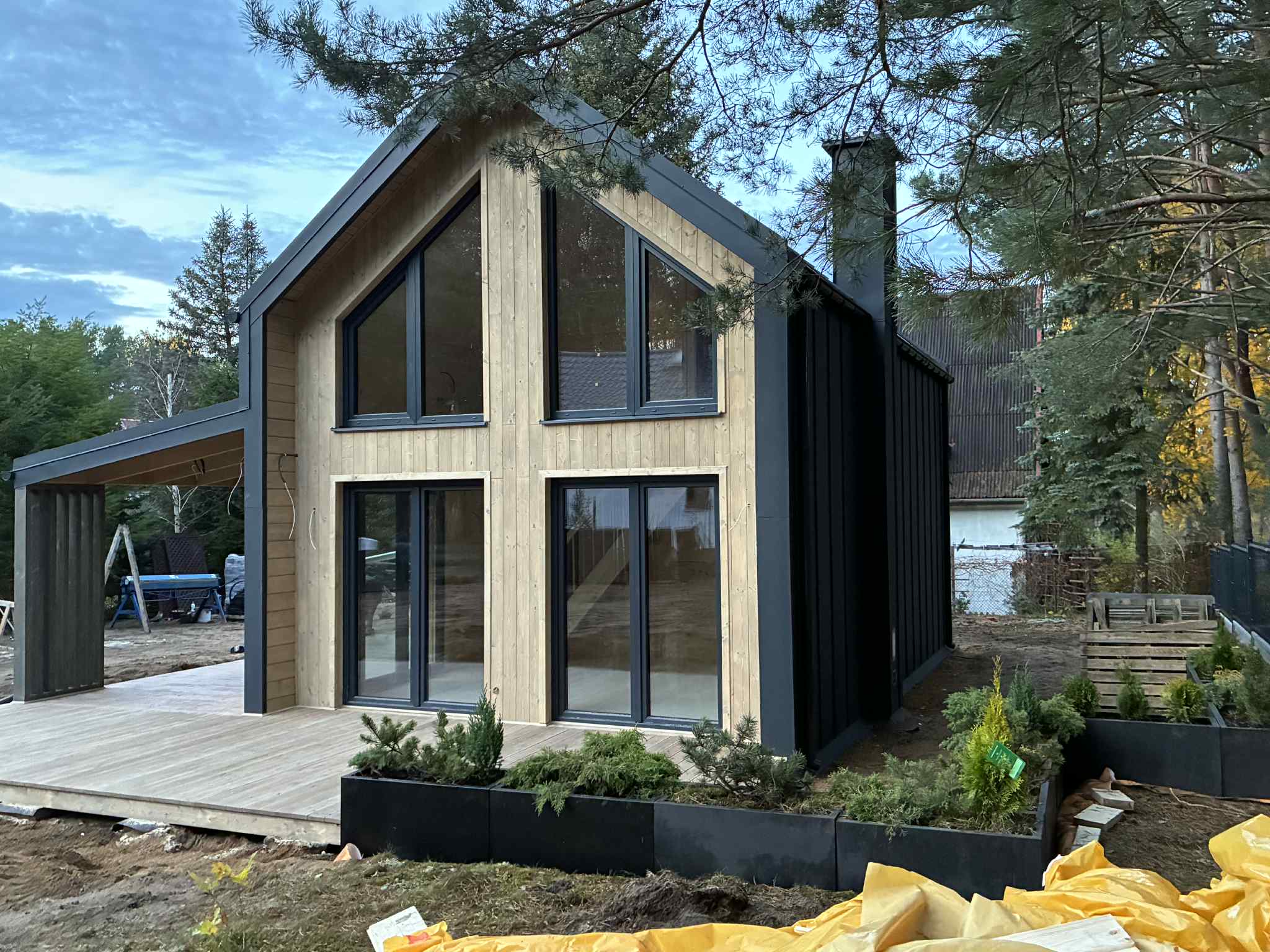 Dom piętrowy z balika Walencja — 39 + 39 m² z tarasem 24 m² — model domu