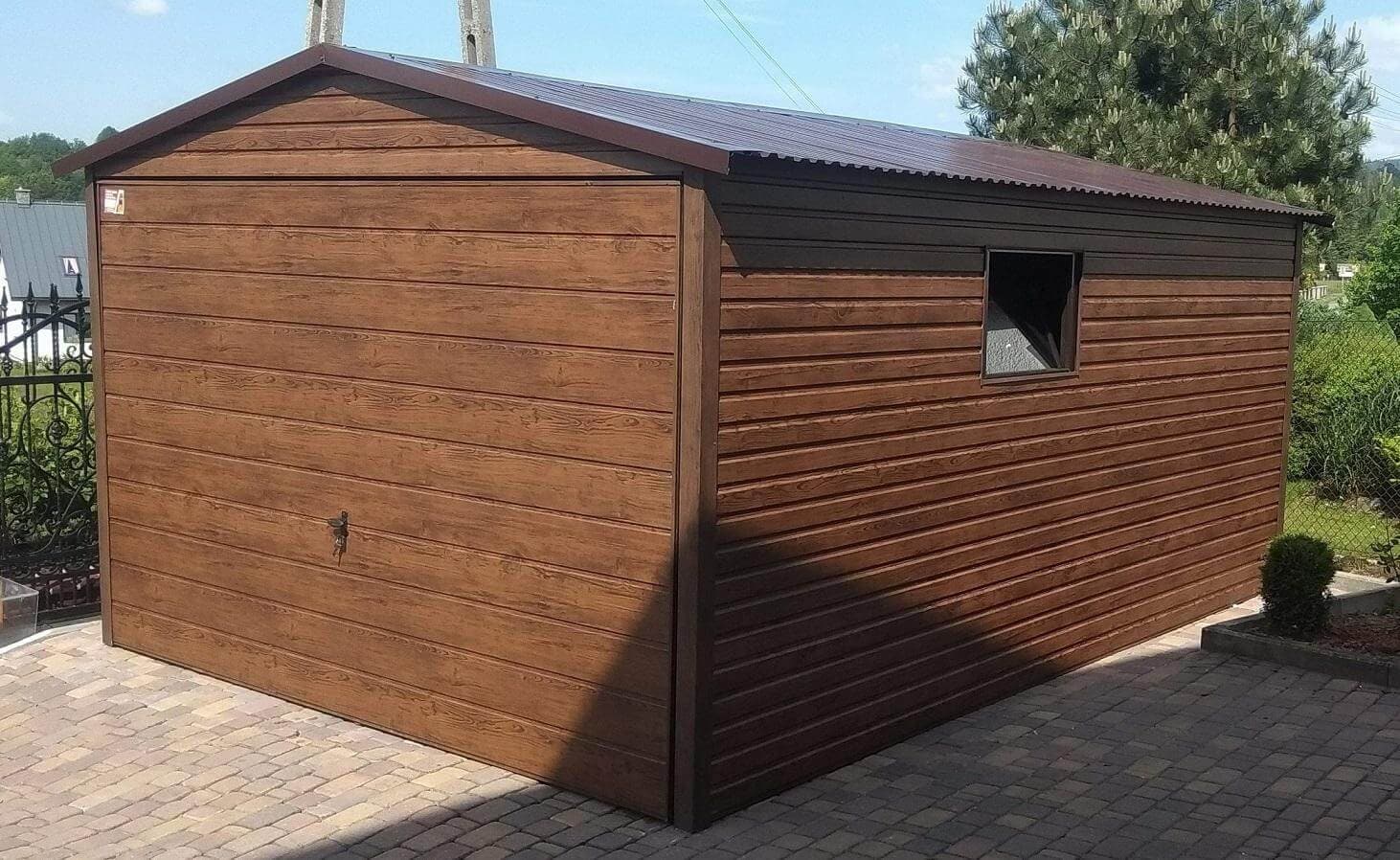 Garaż blaszany drewnopodobny orzech — 3 × 5 m, 15 m² — F.H.U. KONEKT Dariusz Dyląg (MegaGaraże)