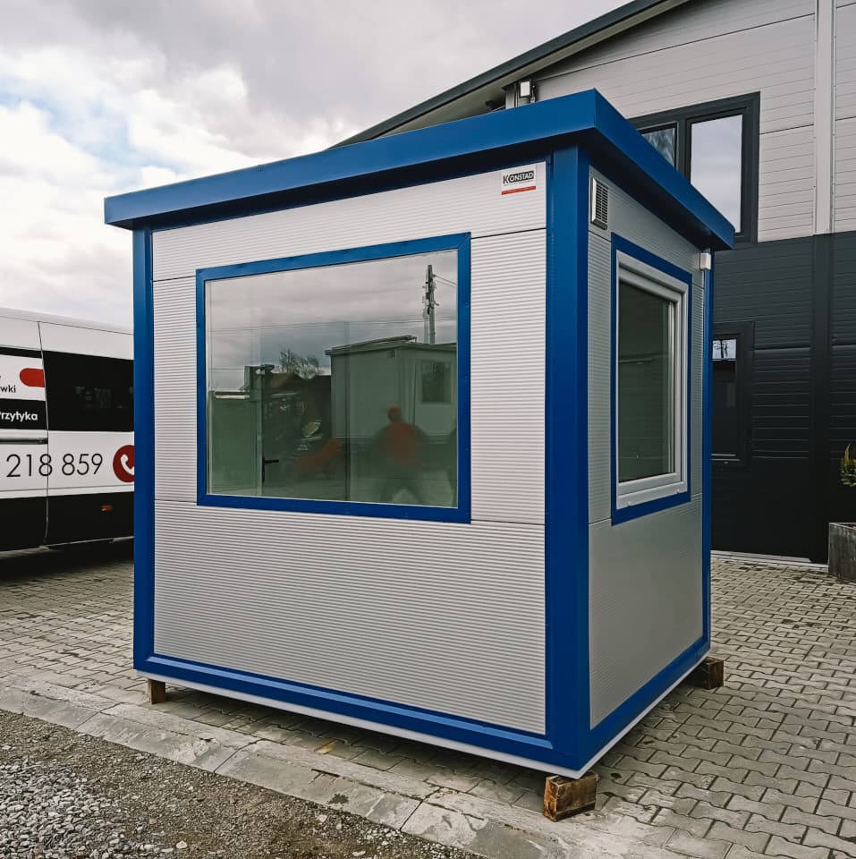 Stróżówka 2 × 2,5 m z płyty PIR 100 mm — KONSTAD Monika Klocek