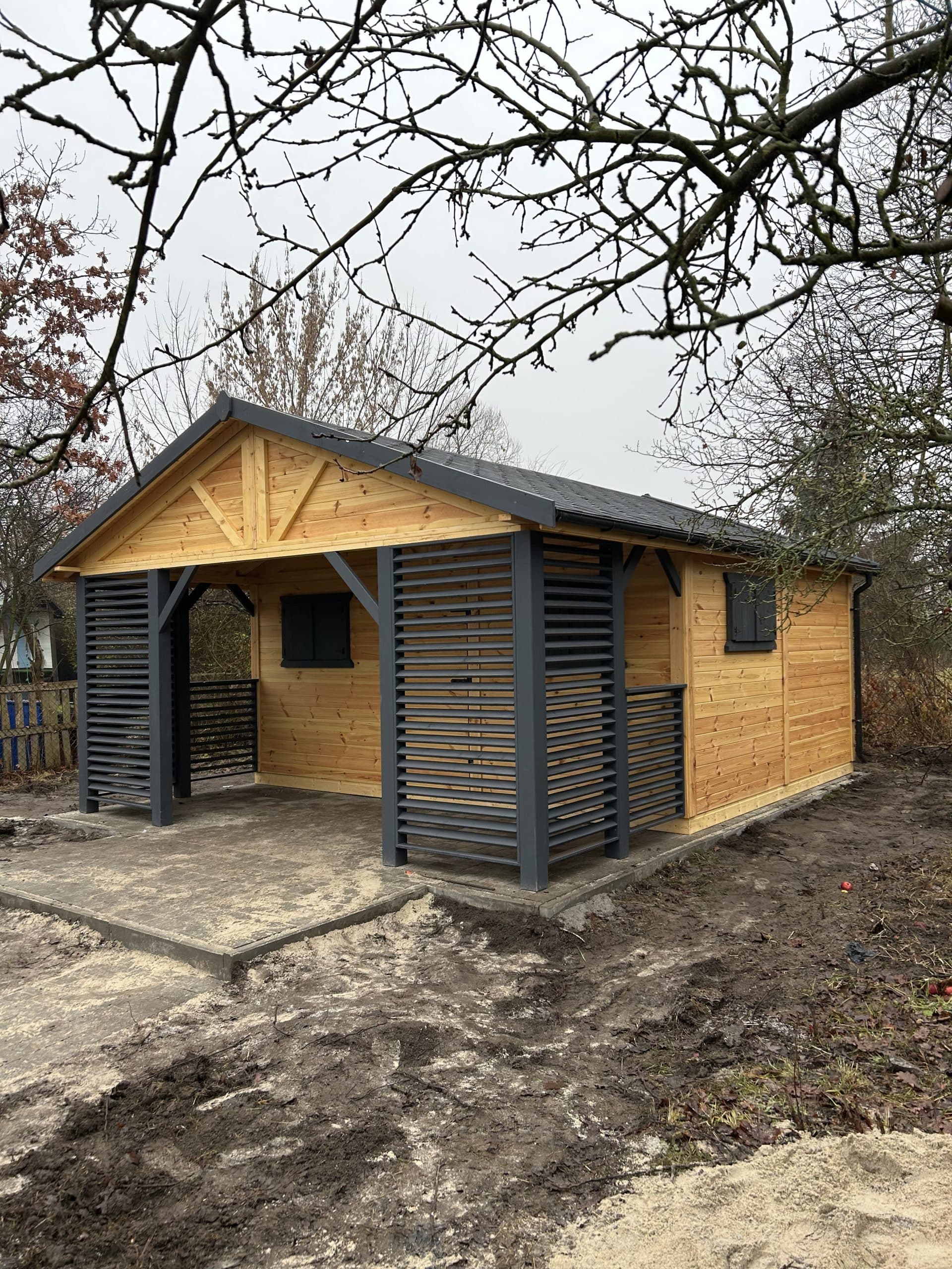 Domek ogrodowy LUNA 6 × 5 m — pomieszczenie 5 × 4 m z tarasem — Kowal Wood