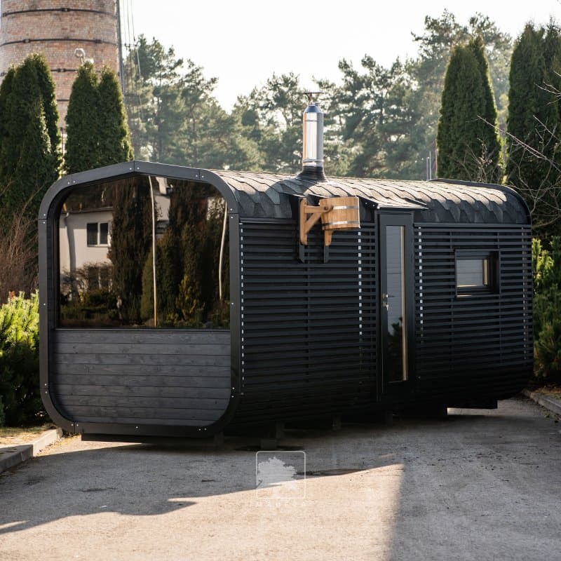 Sauna ogrodowa Cube Sauna Premium z wypoczynkiem — 5,3 × 2,43 m, do 6 osób — SIA „Madera Masters”