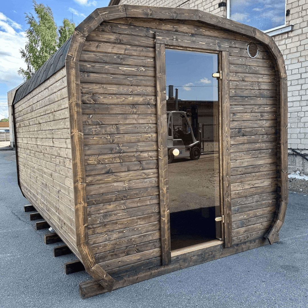 Sauna ogrodowa 4M CUBE z przedsionkiem — 4,0 × 2,42 m — UAB „Seilas” (Mande Wood)