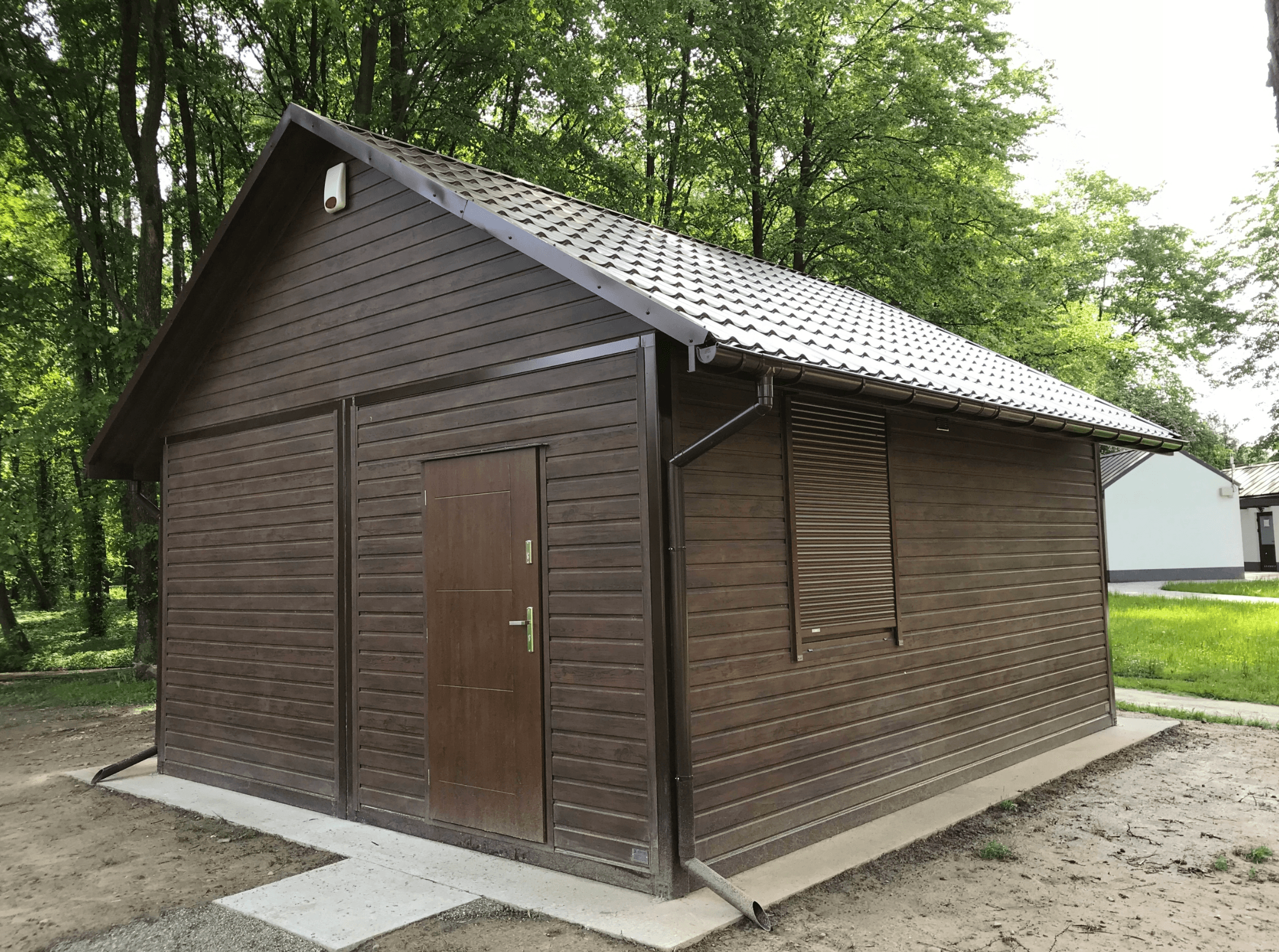 Kontener mieszkalny całoroczny — 2 moduły, 6,01 × 4,90 m, 30 m² — F.P.H.U. MARKPOL Andrzej Satoła