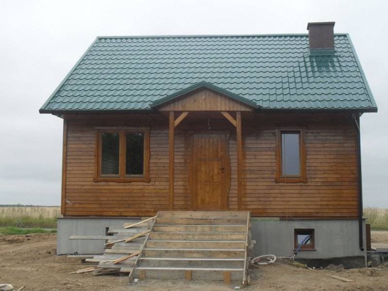 Dom letniskowy lub całoroczny Urszula 90 m² z przedsionkiem — Roman Marusiak Domy z Drewna — Zakład Usług Stolarskich