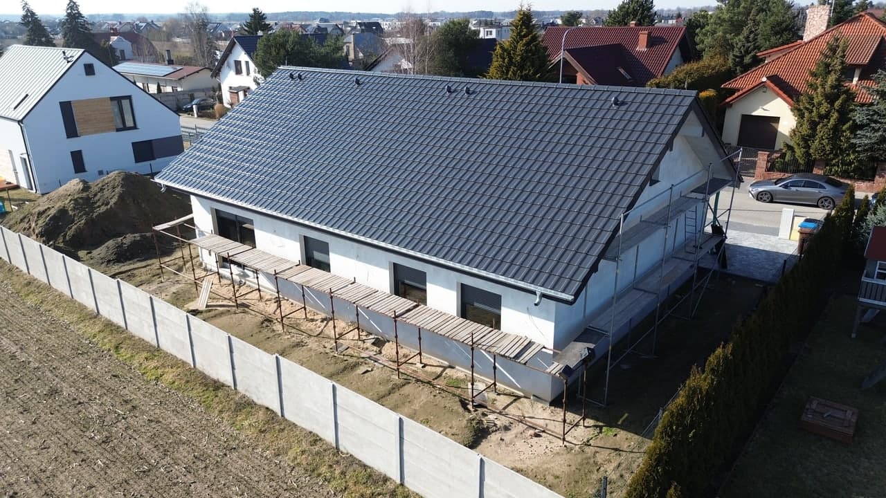 Dom parterowy z garażem 142,1 m² w Dopiewie, Marwel Home