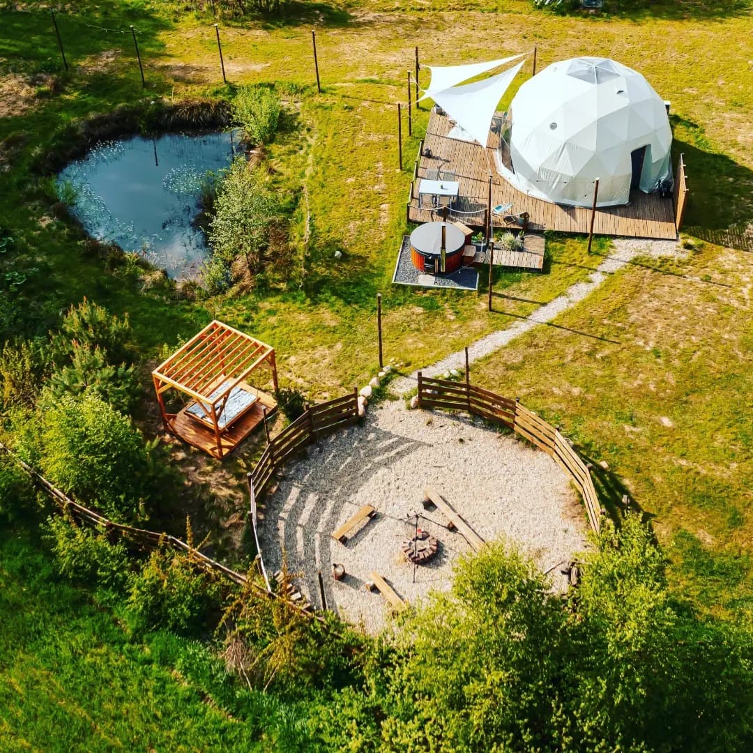 Namiot glampingowy MGLOBE 6.0 — 28 m² — MGLOBE POLAND sp. z o.o.