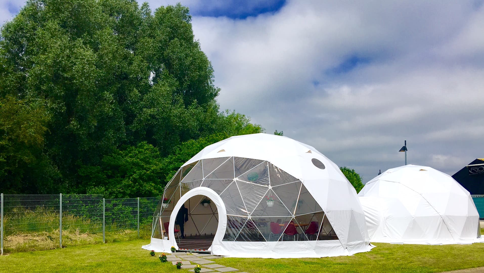 Namiot glampingowy MGLOBE 9.0 — 64 m² — MGLOBE POLAND sp. z o.o.