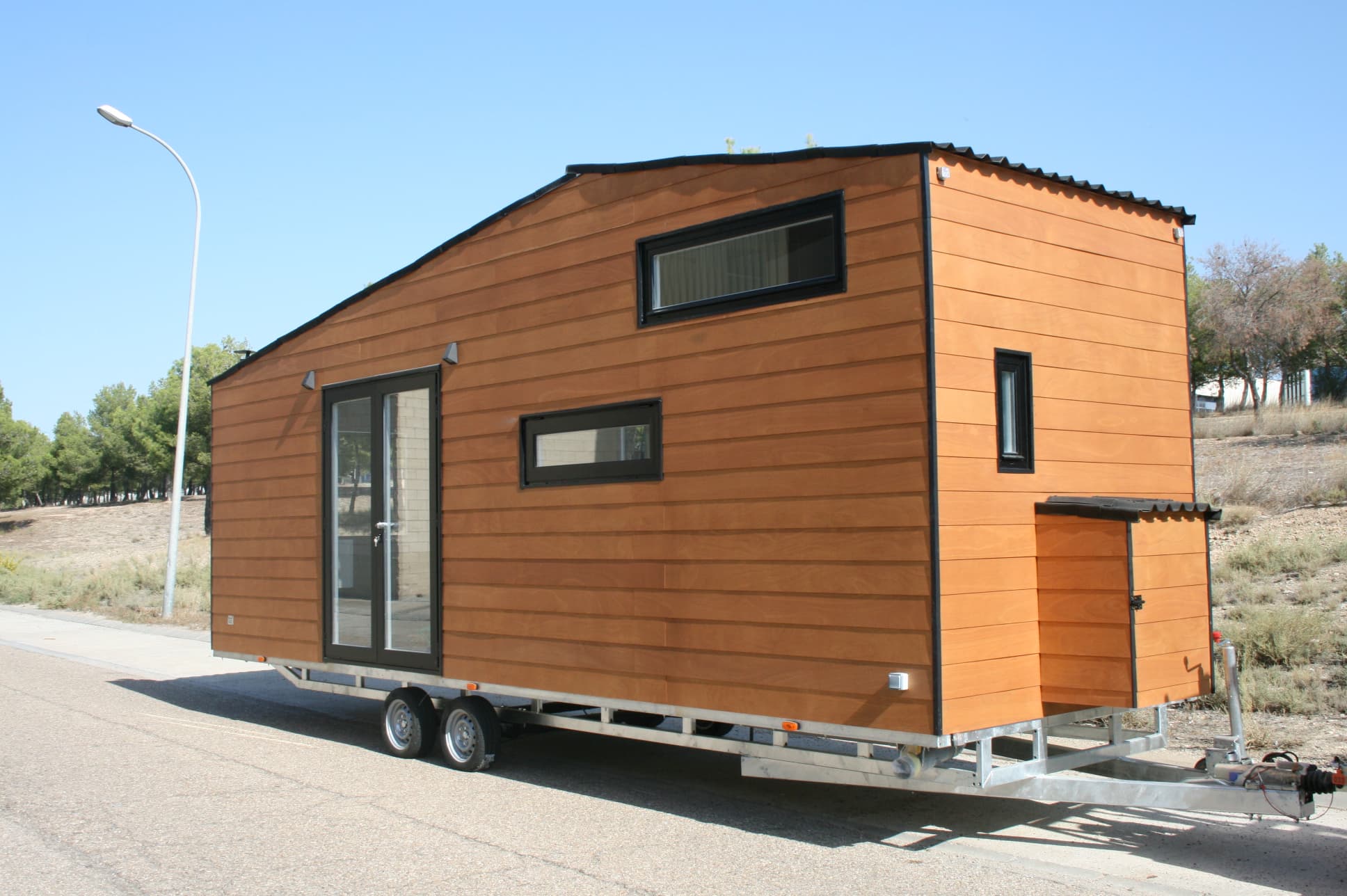 Tiny house Tiny Nature Neo z antresolą — 8 × 2,5 m, 20 m², 2–4 osoby — Tiny-Houses (Mini Casas Móviles, S.L.)