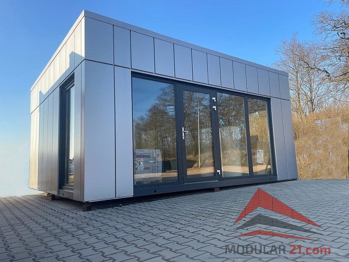 Pawilon modułowy 6 × 5 m z kasetonami, całoroczny — 30 m² — Modular21