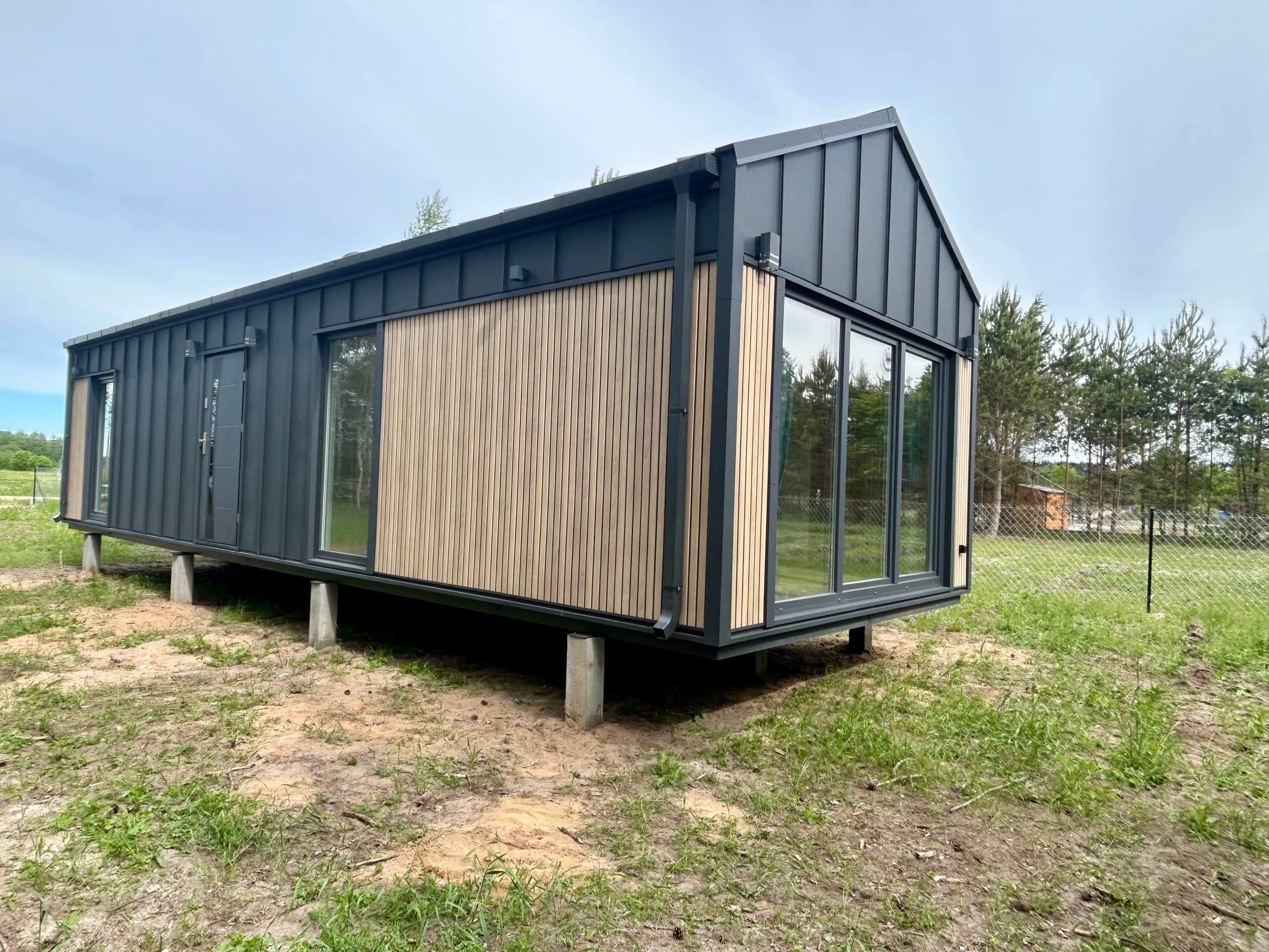 Dom mobilny MANILA — 12,14 × 4,14 m, 50,25 m² — Modularnie