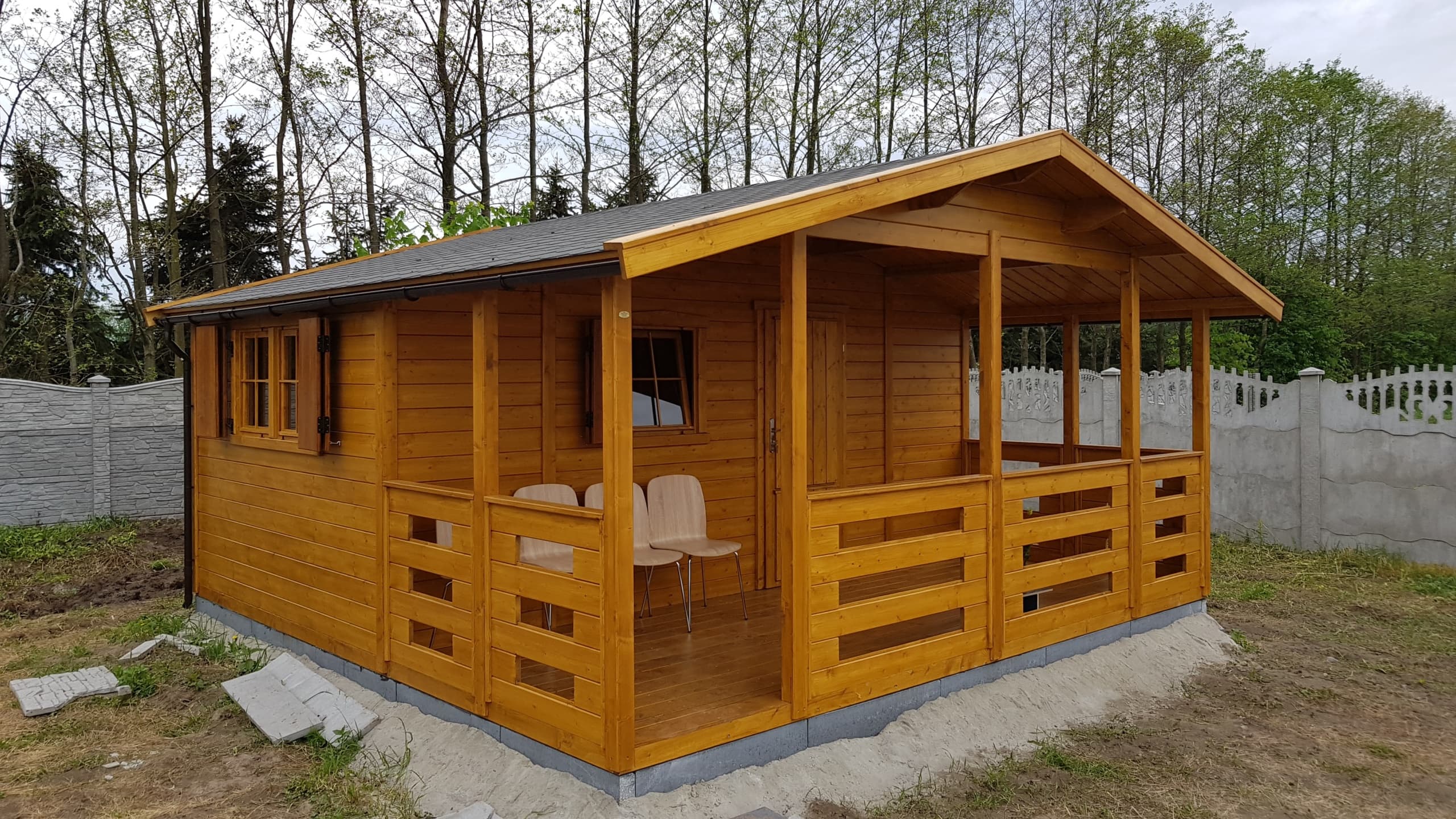 Domek letniskowy Bartek 2 z tarasem — 5,2 × 5 m, 26 m² — OGRODY ROSZAK Waldemar Roszak