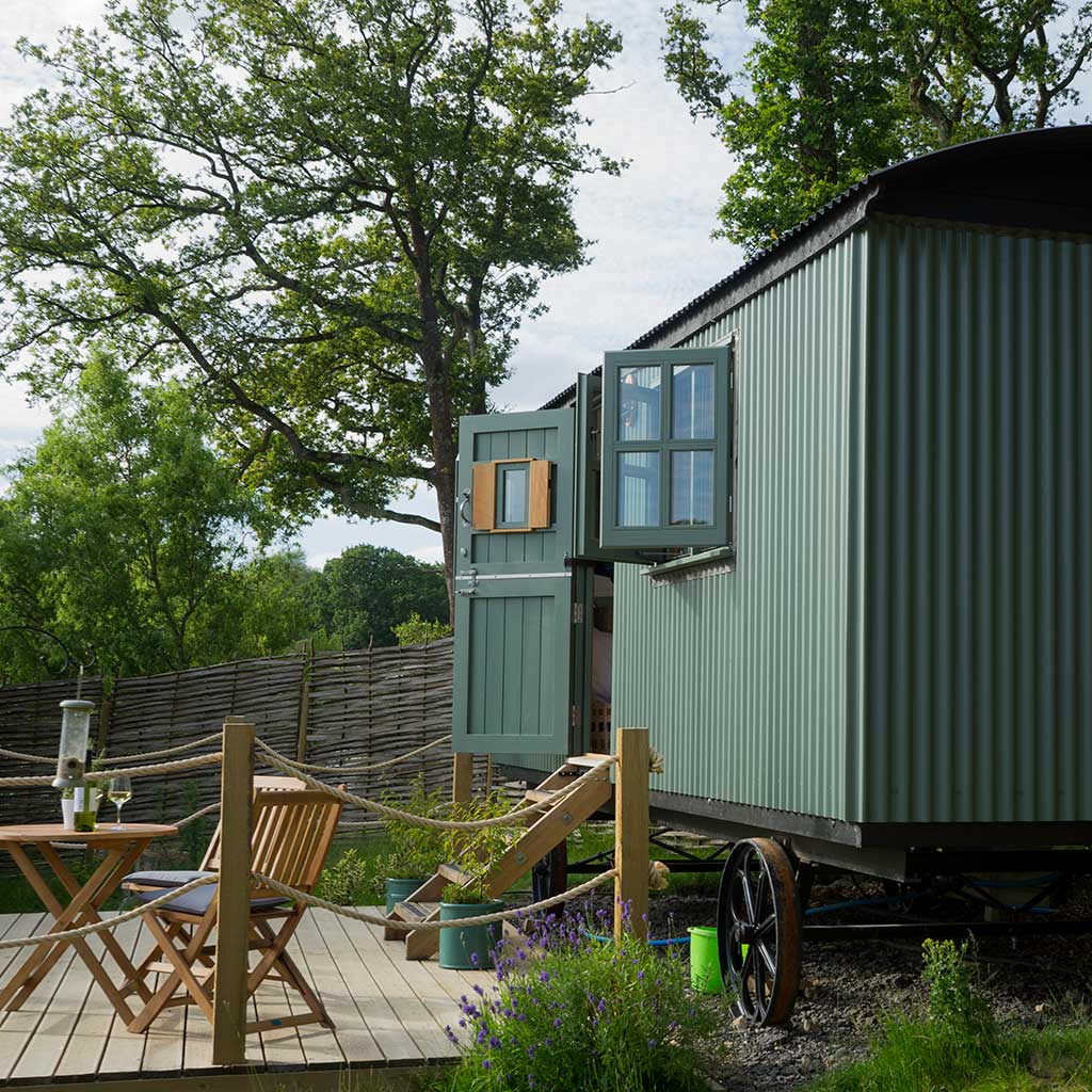 Wóz pasterski Guest House — 18 ft, z kuchnią i łazienką, ok. 13 m² — model domu