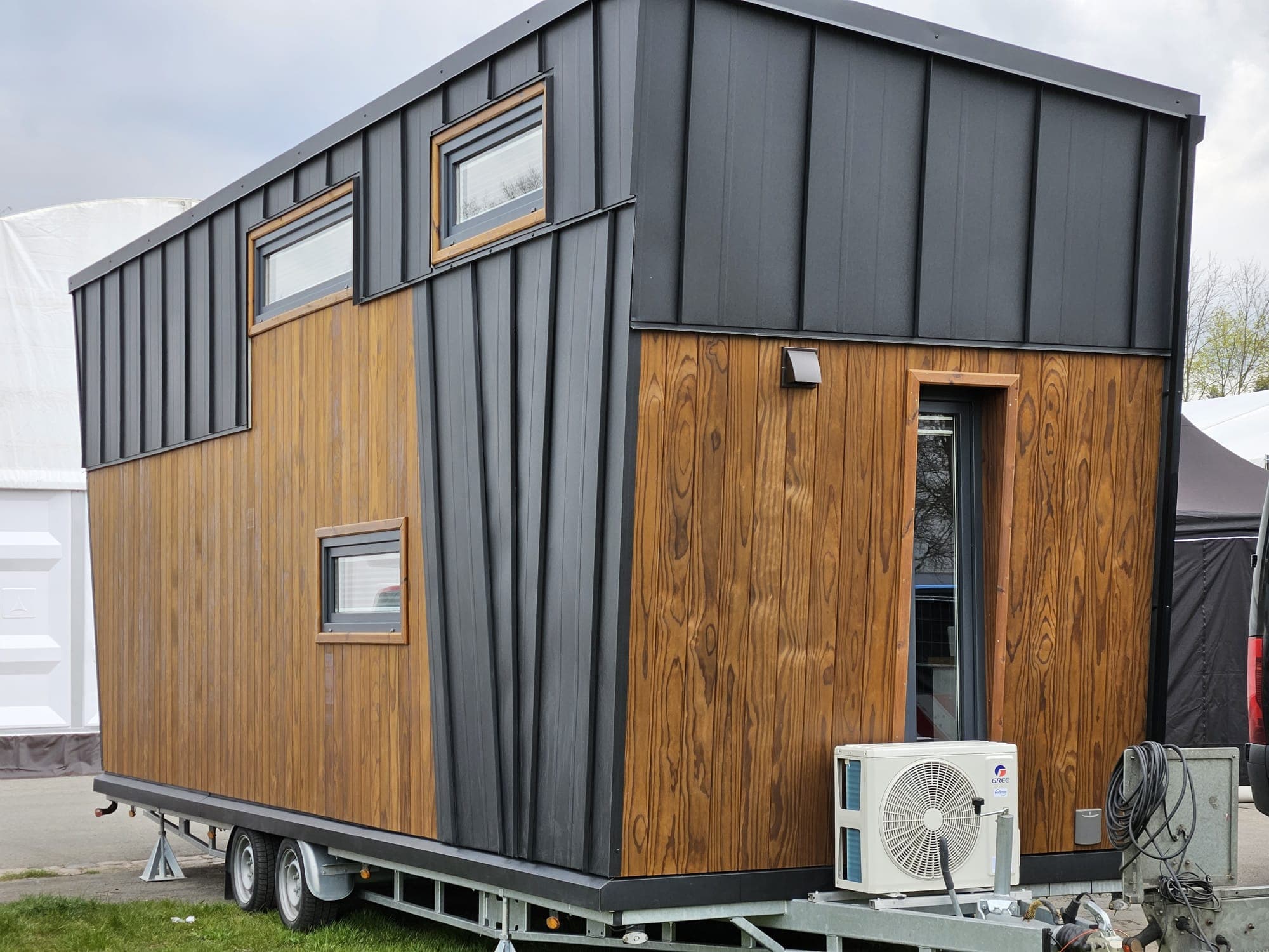 Tiny house LENA 20 m² na przyczepie — Raba Haus (Rabahaus Manufaktur)