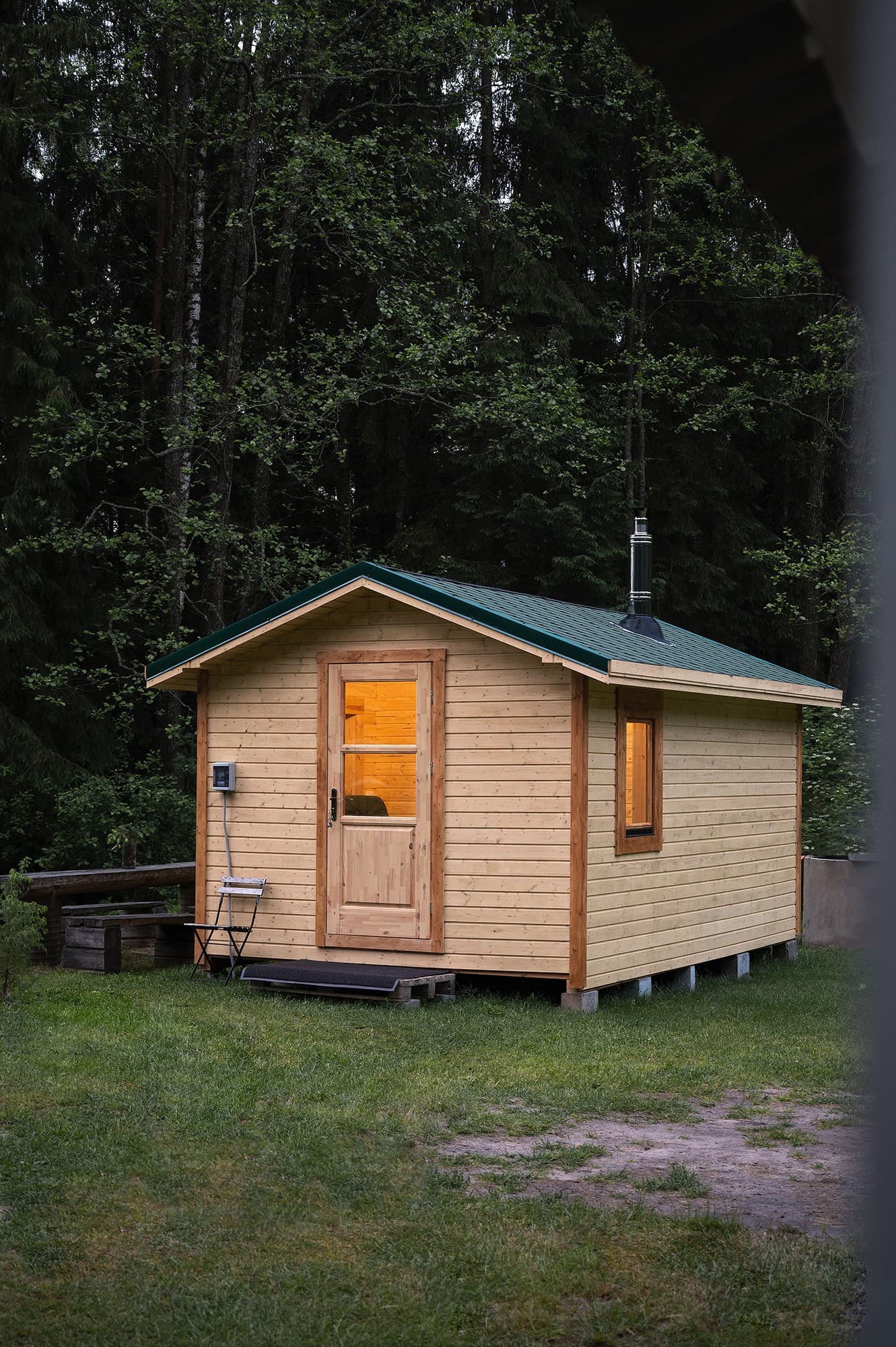 Sauna ogrodowa szkieletowa z pokojem wypoczynkowym — 5,04 × 3,04 m — UAB Sarvyda (Kubilas.lt)