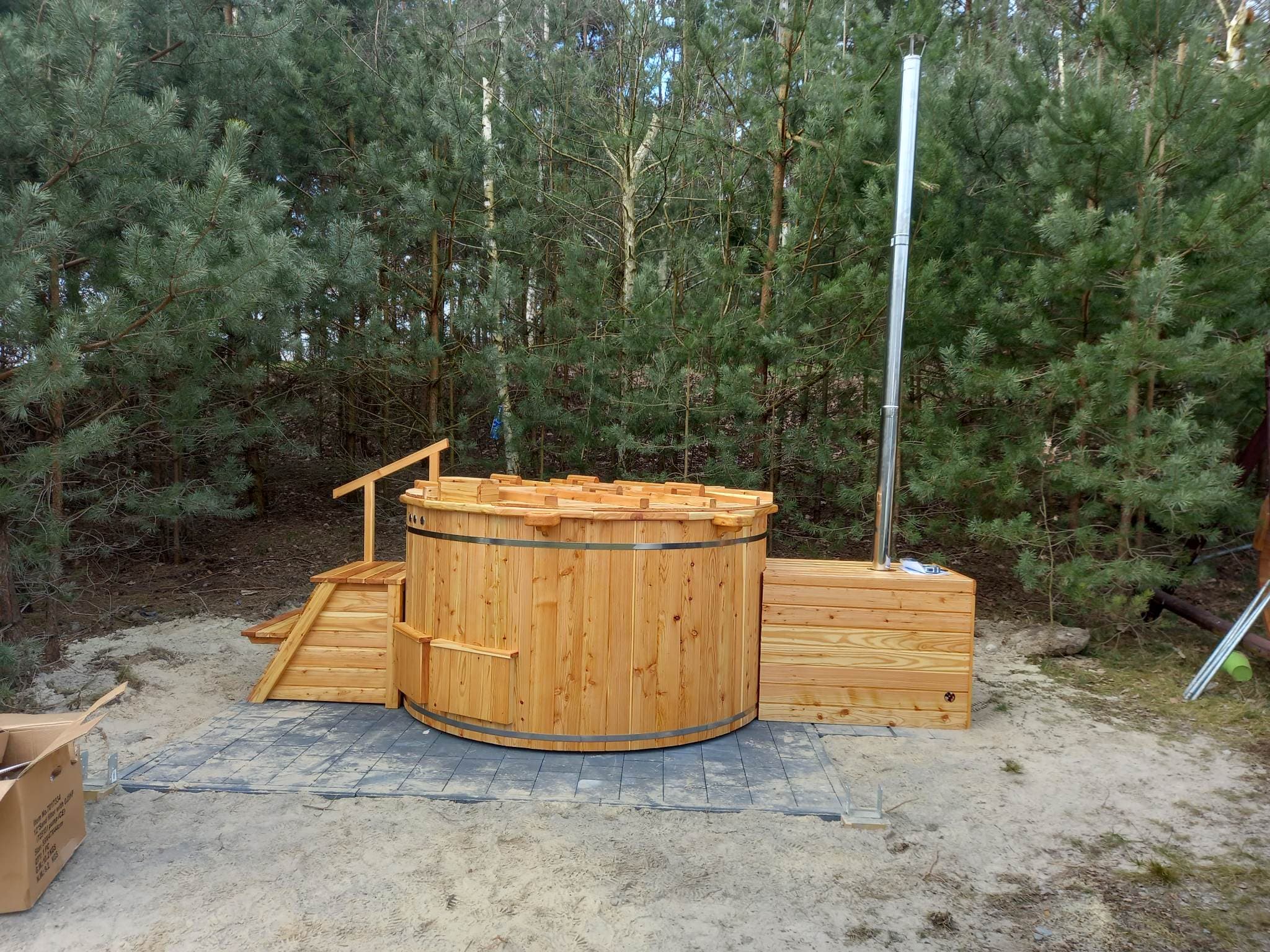Balia ogrodowa z wkładem polipropylenowym Ø 200 cm — 7–8 osób — model domu