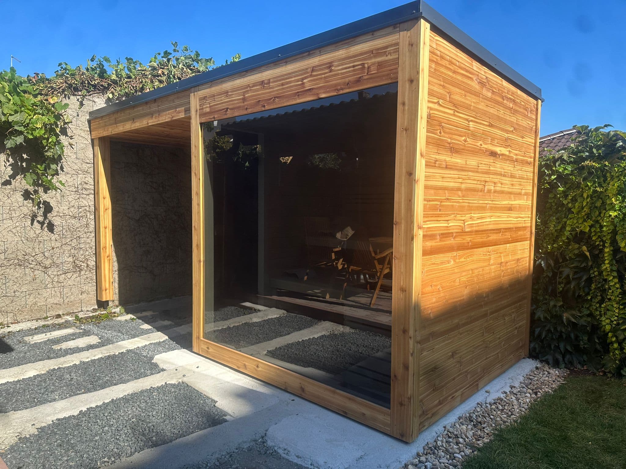 Sauna ogrodowa Pinea Mini — 2200 × 1900 mm — Saunujeme s.r.o.
