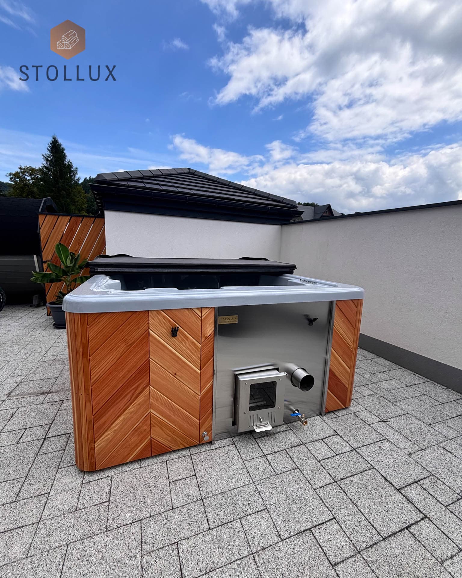 Balia ogrodowa PREMIUM kwadratowa 210 z piecem zintegrowanym — 210 × 210 cm — Stol-lux Galanteria Ogrodowa (Stollux)