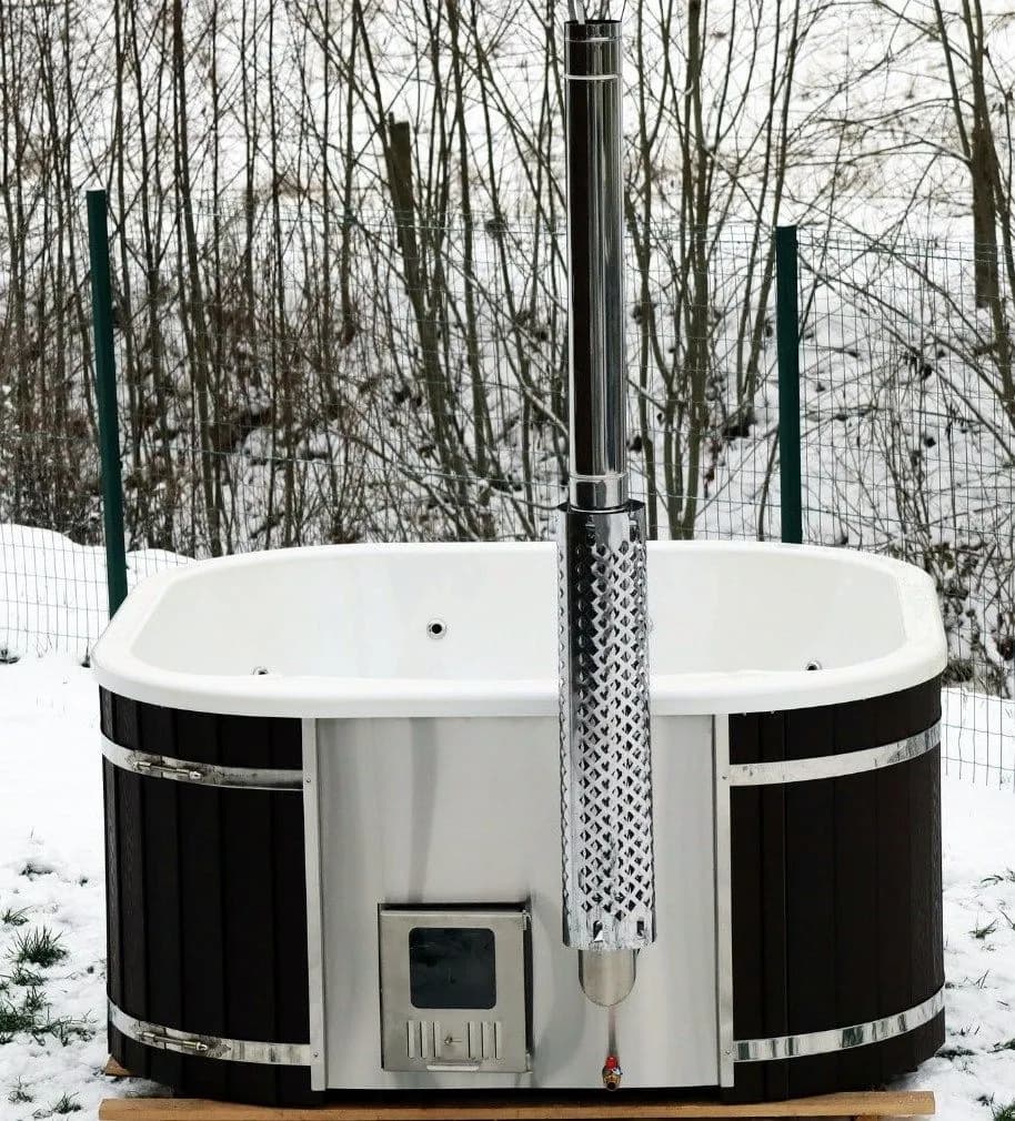 Balia kwadratowa 2,15 × 2,15 m z piecem zintegrowanym — Syberian Sauna