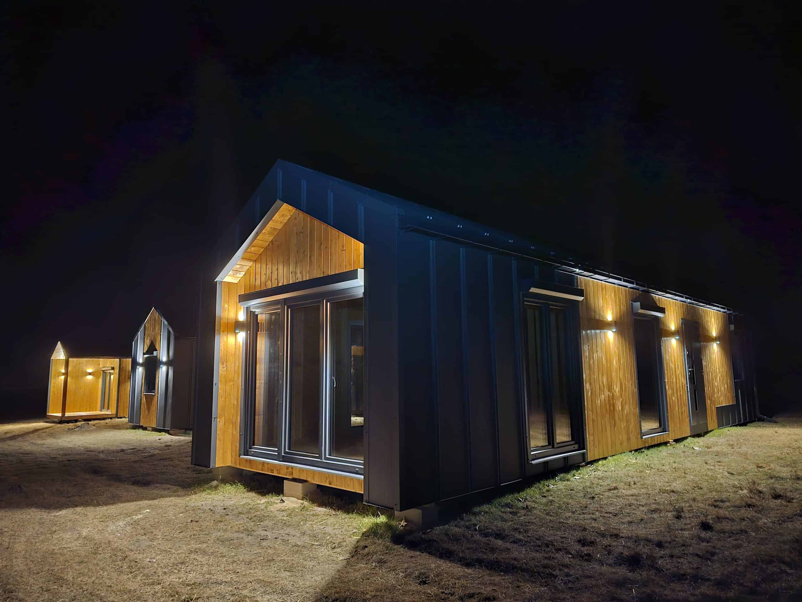 Domek mobilny Tiny House 60 m² — stodoła, trzy sypialnie — Tiny Dom Marcin Włodarczuk