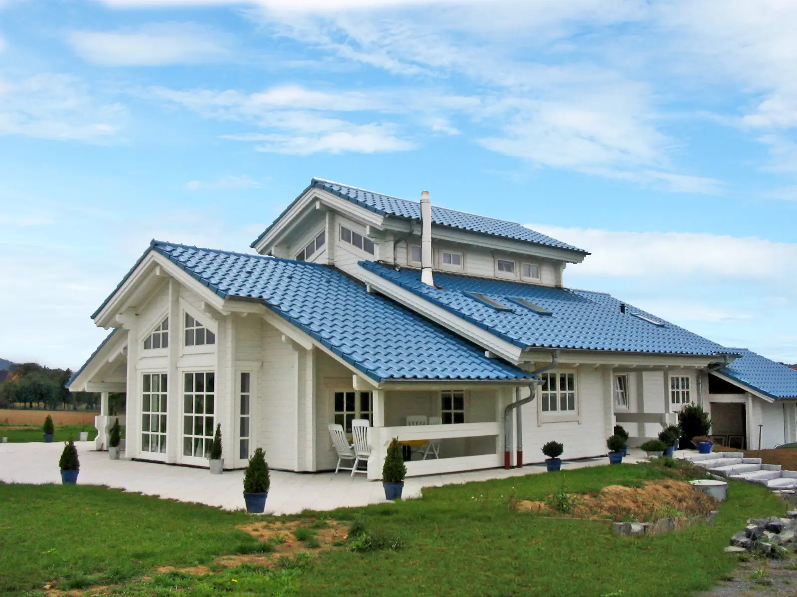 Dom z bali Verna z podwójnym carportem — 154 m² — UAB Tyla (BUTENAS TYLA)