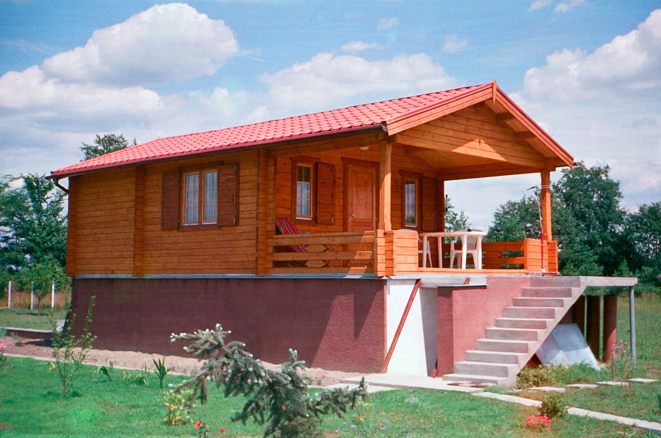 Dom letniskowy z bali T28 — 28 m² — Wakodomy Piotr Morawski (Wako Domy)