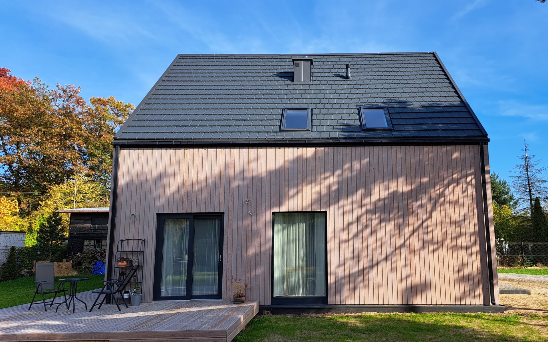 Dom szkieletowy 142 m² w Kolumnie — WOODIT sp. z o.o. – Prefabrykowane Domy Drewniane