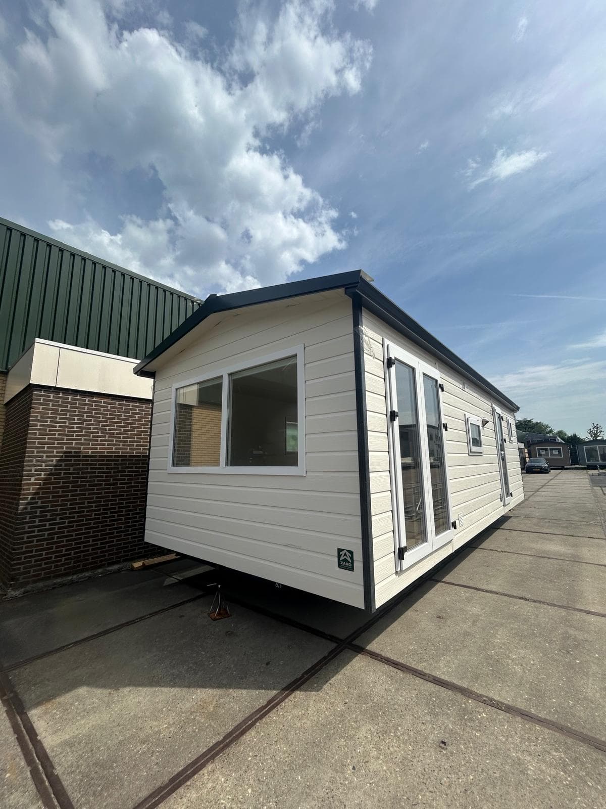 Chalet mobilny Zaro Dakota 8,5 × 3,77 m, 32 m² — model domu